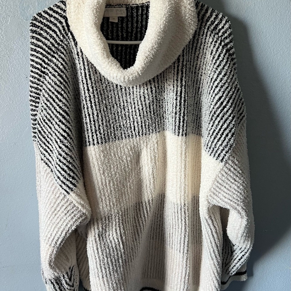 Barefoot Dreams Black and White Knit Sweater